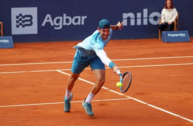 Barcelona Open Banc Sabadell 2024 - Day Three Andrea Vavassori is playing against Roberto Bautista Agut in the round of 32 of the Barcelona Open Banc Sabadell, 71st Conde de Godo Trophy, at the Real Club de Tennis Barcelona 1899, in Barcelona, Spain, on April 17, 2024. Barcelona Barcelona Spain  Copyright: xUrbanandsportx originalFilename:urbanandsport-barcelon240417_npsc6.jpg