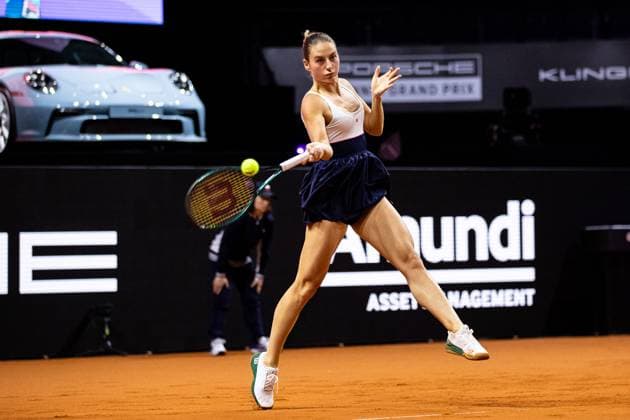 Marta Kostyuk (UKR) Marta Kostyuk (UKR) vs Laura Siegemund (GER) GER Porsche Tennis Grand Prix GP Stuttgart 2024, Porsche-Arena, 17.04.2024 GER Porsche Tennis Grand Prix GP Stuttgart 2024 Porsche-Arena, 17.04.2024 Stuttgart Copyright: xEibner-Pressefoto RogerxBuerkex EP