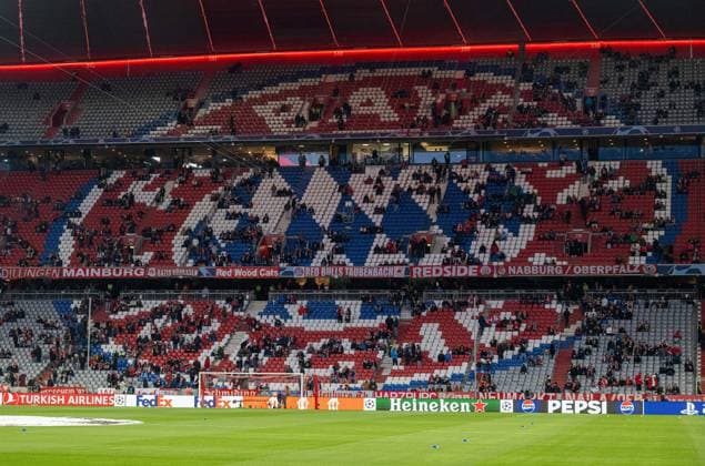 Fussball, Herren, Saison 2023 2024, Champions League (Viertelfinale, Rückspiel), FC Bayern München - Arsenal London, Logo auf der Tribüne, 17.04.2024, Copyright: xMatthiasxKochx