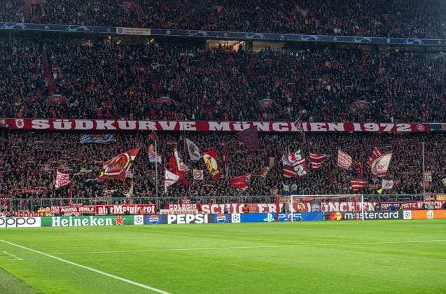 Fussball, Herren, Saison 2023 2024, Champions League (Viertelfinale, Rückspiel), FC Bayern München - Arsenal London, Fans von Bayern in der Südkurve, 17.04.2024, Copyright: xMatthiasxKochx