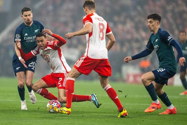 Jorghinho 20 (FC Arsenal), Jamal Musiala 42 (FC Bayern Muenchen), Leon Goretzka 8 (FC Bayern Muenchen), Kai Havertz 29 (FC Arsenal), FC Bayern Muenchen vs. FC Arsenal, Fussball, Champions League Viertelfinale Rueckspiel, 17.04.2024 DFB regulations prohibit any use of photographs as image sequences and or quasi-video Muenchen Bayern Deutschland