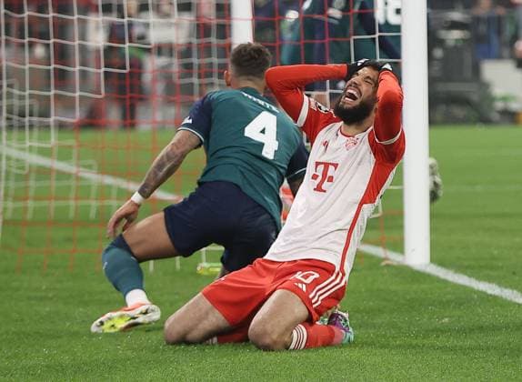 Noussair Mazraoui of Bayern Munich rues a chance for scoring goal Bayern Munich v Arsenal, UEFA Champions League, Quarter Final, Second Leg, Football, Allianz Arena, Munich, Germany - 17 Apr 2024 EDITORIAL USE ONLY No use with unauthorised audio, video, data, fixture lists, club league logos or live services. Online in-match use limited to 120 images, no video emulation. No use in betting, games or single club league player publications. Copyright: xMichaelxZemanek Shutterstockx 14434936u
