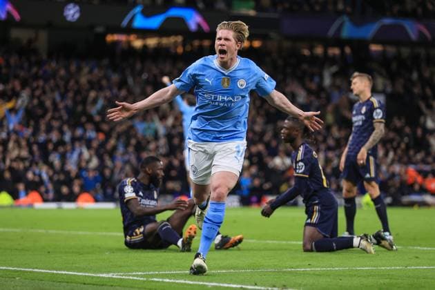 Football - UEFA Champions League - Quarter Final (2nd Leg) - Manchester City v Real Madrid 17th April 2024 - UEFA Champions League - Quarter Final (2nd Leg) - Manchester City v Real Madrid - Kevin De Bruyne of Manchester City celebrates scoring their 1st goal - Photo: Simon Stacpoole Offside. Manchester UK Copyright: xSimonxStacpoolexOffside