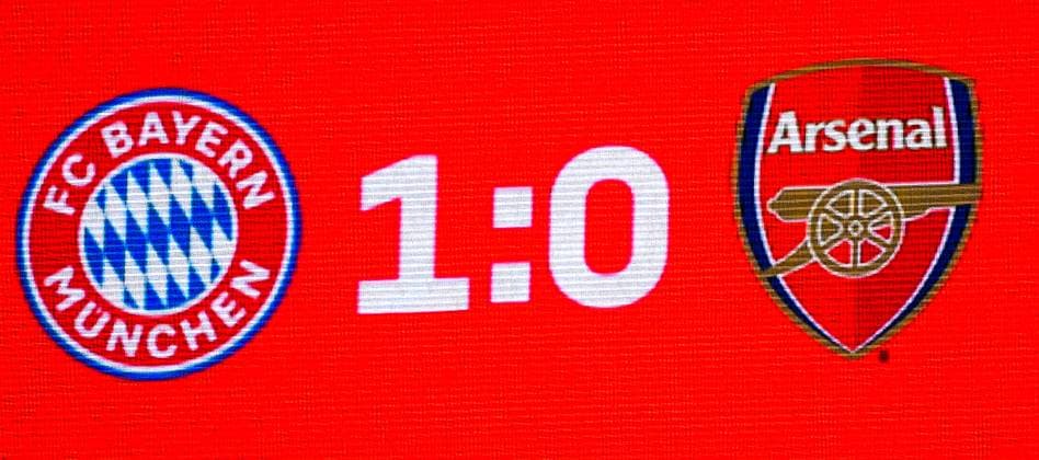 17.04.2024, xemx, Fussball UEFA Champions League, FC Bayern Muenchen - Arsenal London emspor, v.l. Spielstand Anzeigetafel 1:0 (DFL DFB REGULATIONS PROHIBIT ANY USE OF PHOTOGRAPHS as IMAGE SEQUENCES and or QUASI-VIDEO) Muenchen