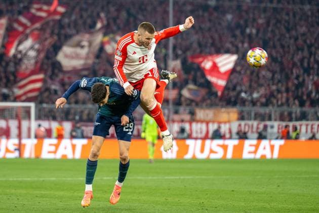 Kai Havertz 29 (FC Arsenal), Eric Dier 15 (FC Bayern Muenchen), FC Bayern Muenchen vs. FC Arsenal, Fussball, Champions League Viertelfinale Rueckspiel, 17.04.2024 DFB regulations prohibit any use of photographs as image sequences and or quasi-video Muenchen Bayern Deutschland
