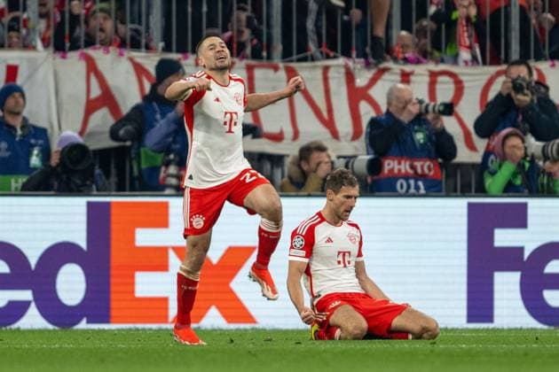 Siegejubel, 1:0 Raphael Guerreiro 22 (FC Bayern Muenchen), Leon Goretzka 8 (FC Bayern Muenchen), FC Bayern Muenchen vs. FC Arsenal, Fussball, Champions League Viertelfinale Rueckspiel, 17.04.2024 DFB regulations prohibit any use of photographs as image sequences and or quasi-video Muenchen Bayern Deutschland