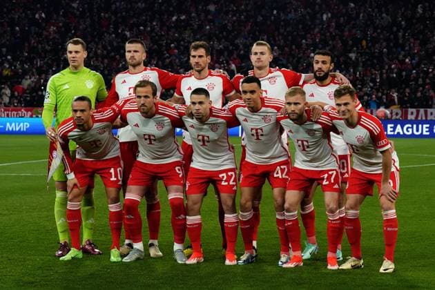 Fussball, UEFA Champions League Saison 2023 2024, Viertelfinale, Quarterfinal, FC Bayern München-Arsenal FC, Allianzarena München Hintere Reihe v.l Manuel Neuer, Eric Dier, Leon Goretka, Matthijs de Ligt , Noussair Mazraoui, Vorne : Leroy Sane, Harry kane, Eric Dier, Jamal Musiala, Konrad Laimer, Joshua Kimmich, alle FC Bayern München, Team foto, Mannschaftsfoto