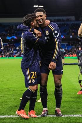 Football - UEFA Champions League - Quarter Final (2nd Leg) - Manchester City v Real Madrid 17th April 2024 - UEFA Champions League - Quarter Final (2nd Leg) - Manchester City v Real Madrid - Brahim Diaz and Jude Bellingham of Real Madrid celebrates their victory - Photo: Simon Stacpoole Offside. Manchester UK Copyright: xSimonxStacpoolexOffside
