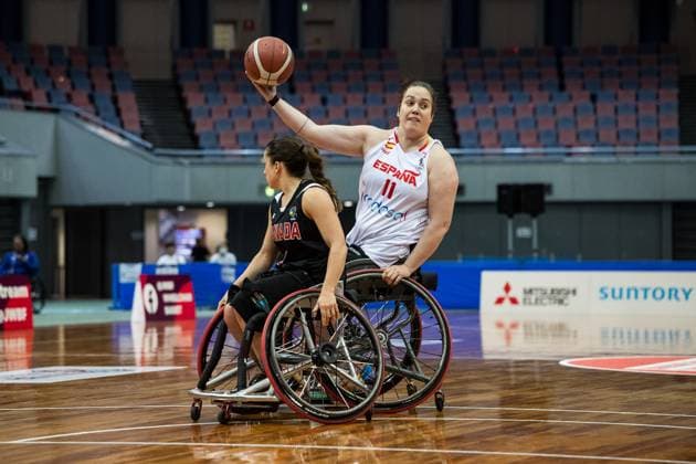 2024 IWBF Women’s Repechage: Spanien - Kanada; 18.04.2024 Rosie Lalonde (Kanada, 4), Virginia Perez (Spanien, 11) am Ball 2024 IWBF Women’s Repechage: Spanien - Kanada; Asue Arena, Osaka Copyright: xBEAUTIFULxSPORTS Wunderlx
