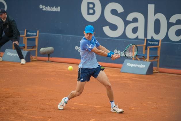 April 17, 2024: ALEX DE MINAUR during a match against RAFAEL NADAL in the Barcelona Open Banc Sabadell 2024. This was announced by RAFAEL NADAL as probably his last participation in the Barcelona Open Banc Sabadell. ALEX DE MINAUR won the match 7-5 6-1. - ZUMAr159 20240417_aap_r159_027 Copyright: xPatriciaxRodriguesx