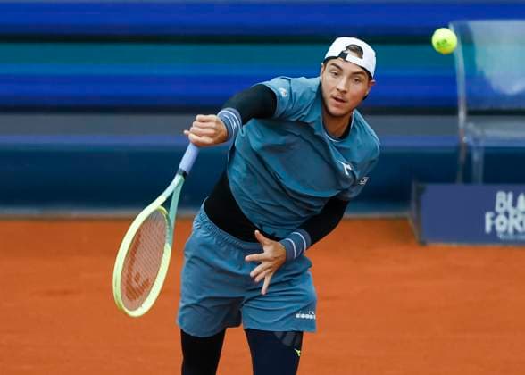Jan-Lennard Struff (GER) Tennis - BMW Open 2024 - ATP, Tennis Herren - MTTC Iphitos - Munich - - Germany - 18 April 2024. Copyright: xJuergenxHasenkopfx