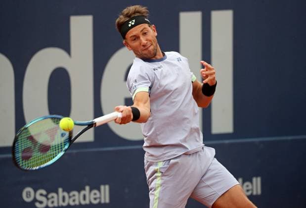 Barcelona Open Banc Sabadell 2024 - Day Four Casper Ruud is playing against Jordan Thompson in the round of 16 of the Barcelona Open Banc Sabadell, 71st Conde de Godo Trophy, at the Real Club de Tennis Barcelona 1899, in Barcelona, Spain, on April 18, 2024. Barcelona Barcelona Spain  Copyright: xUrbanandsportx originalFilename:urbanandsport-barcelon240418_npwL0.jpg