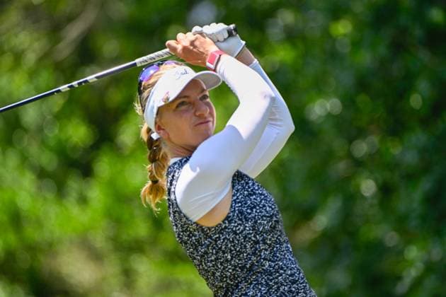 THE WOODLANDS, TX - APRIL 18: Sophia Popov (DEU) watches her tee shot on 11 during Rd1 of the Chevron Championship at The Club at Carlton Woods on April 18, 2024 in The Woodlands, Texas. (Photo by Ken Murray Icon Sportswire) GOLF: APR 18 LPGA, Golf Damen The Chevron Championship EDITORIAL USE ONLY Icon240418053