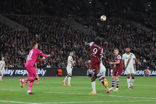 London, England, April 18th 2024: Michail Antonio (9 West Ham United) scores a goal during the UEFA Europa League match between West Ham United and Bayer Leverkusen at the London Stadium in London, England (Alexander Canillas SPP) Copyright: xAlexanderxCanillas SPPx spp-en-AlCa-IMG_1342