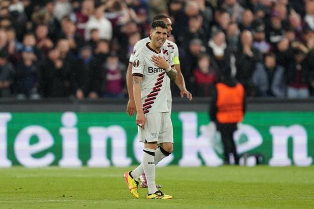 West Ham United FC v Bayer 04 Leverkusen Exequiel Palacios of Bayer Leverkusen looks dejected after conceding during the West Ham United FC v Bayer 04 Leverkusen UEFA Europa League Quater-Finals 2nd Leg match at London Stadium, London, England, United Kingdom on 18 April 2024 Editorial use only. All images are copyright Every Second Media Limited. No images may be reproduced without prior permission. Copyright: xIMAGO EveryxSecondxMediax ESM-0986-0014