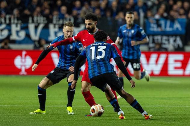 Football - UEFA Europa League - Quarter-Final 2nd Leg - BC Atalanta v Liverpool FC BERGAMO, ITALY - Thursday, April 18, 2024: Liverpool s Mohamed Salah during the UEFA Europa League Quarter-Final 2nd Leg match between BC Atalanta and Liverpool FC at the Stadio Atleti Azzurri d Italia. (Photo by David Rawcliffe Propaganda) BERGAMO Stadio Atleti Azzurri d Italia LOMBARDY ITALY  Copyright: xDavidxRawcliffex P2024-04-18-Atalanta_Liverpool-27
