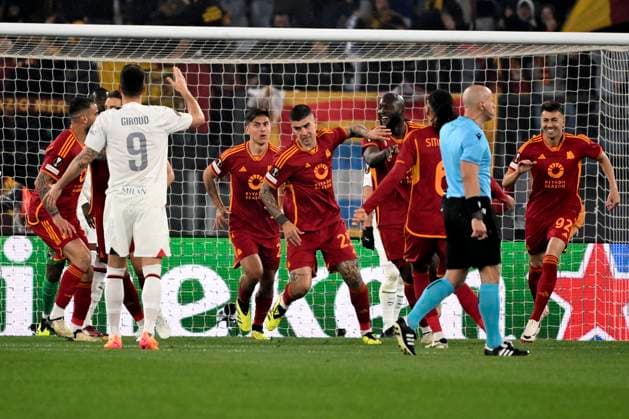 Gianluca Mancini of AS Roma (c) celebrates with team mates after scoring the goal of 1-0 during the Europa League football match between AS Roma and AC Milan at Olimpico stadium in Rome (Italy), April 18th, 2024. AndreaxStaccioli