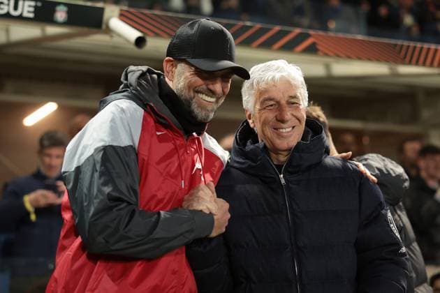 Sport Bilder des Tages Bergamo, Italy, 18th April 2024. Jurgen Klopp Head coach of Liverpool FC and Gian Piero Gasperini Head coach of Atalanta prior to kick off in the UEFA Europa League match at Stadio di Bergamo , Bergamo. Picture credit should read: Jonathan Moscrop Sportimage EDITORIAL USE ONLY. No use with unauthorised audio, video, data, fixture lists, club league logos or live services. Online in-match use limited to 120 images, no video emulation. No use in betting, games or single club league player publications. SPI-3084-0024