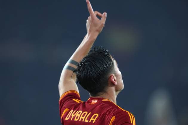 Rome, Italy 18.04.2024: Paulo Dybala of Roma score the goal 2-0 and celebrate with the team during the UEFA Europa League 2023-2024, quarter final , football match between AS Roma vs AC Milan at Olympic Stadium in Rome.  Copyright: xMarcoxIacobucci IPAxSportx xipa-x xx IPA_45278224 IPA_Agency_IPA45278224