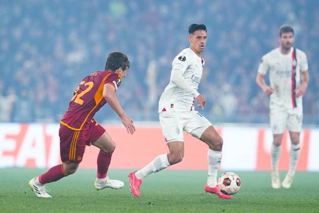AS Roma v AC Milan - Quarter-Final Second Leg - UEFA Europa League 2023 24 Tijjani Reijnders of AC Milan during the UEFA Europa League 2023 24 Quarter-Final second leg match between AS Roma and AC Milan at Stadio Olimpico on April 18, 2024 in Rome, Italy. Rome Stadio Olimpico Rome Italy Copyright: xGiuseppexMaffiax UEL_Roma-Milan_180424_LIA2248