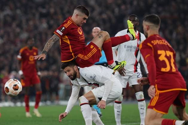 Rome, Italy 18.04.2024: Gianluca Mancini of Roma, Olivier Giroud of Milan during the UEFA Europa League 2023-2024, quarter final , football match between AS Roma vs AC Milan at Olympic Stadium in Rome.  Copyright: xMarcoxIacobucci IPAxSportx xipa-x xx IPA_45279572 IPA_Agency_IPA45279572