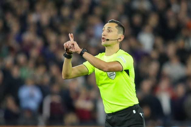 London, England, April 18th 2024: Match referee Jose Maria Sanchez Martinez during the UEFA Europa League match between West Ham United and Bayer Leverkusen at the London Stadium in London, England (Alexander Canillas SPP) Copyright: xAlexanderxCanillas SPPx spp-en-AlCa-0V1A3324