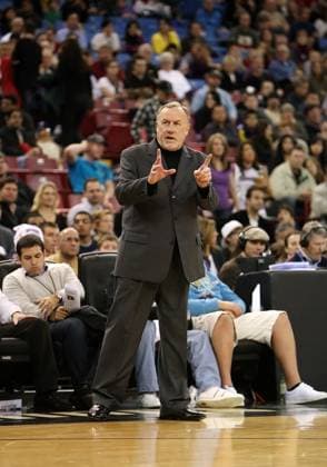 NBA, Basketball Herren, USA Rockets vs Kings DEC 19 December 19, 2010: Rick Adelman head coach of the Houston Rockets coaching from the sideline vs. the Sacramento Kings. The Rockets beat the Kings 102-93 at Arco Arena in Sacramento, California.(Credit Image: & 194;& 169; Greg Ashman Cal Media) Sacramento California U.S. EDITORIAL USE ONLY Copyright: xx ZUMA-20101219_zaf_cg5_117.jpg GregxAshmanx csmphoto405555