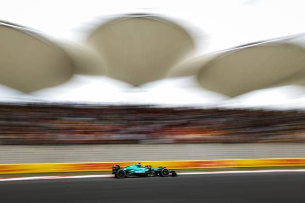 18 STROLL Lance (can), Aston Martin F1 Team AMR24, action during the Formula 1 Lenovo Chinese Grand Prix 2024, 5th round of the 2024 Formula One World Championship, WM, Weltmeisterschaft from April 19 to 21, 2024 on the Shanghai International Circuit, in Shanghai, China - F1 - CHINESE GRAND PRIX 2024 DPPI Panoramic  240419_R05_CHINA_DP_FGOO7161