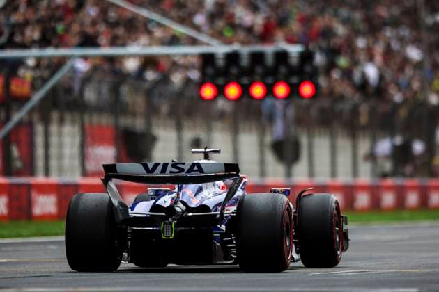 03 RICCIARDO Daniel (aus), Visa Cash App RB F1 Team VCARB 01, action during the Formula 1 Lenovo Chinese Grand Prix 2024, 5th round of the 2024 Formula One World Championship, WM, Weltmeisterschaft from April 19 to 21, 2024 on the Shanghai International Circuit, in Shanghai, China - F1 - CHINESE GRAND PRIX 2024 DPPI Panoramic  240419_R05_CHINA_DP_XB3_0822