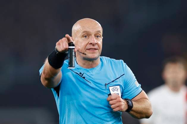 Referee Szymon Marciniak gestures, UEFA Europa League 2023 2024 - Quarter-final second leg, AS Roma vs AC Milan, Olimpico Stadium, April 18, 2024, Rome, Italy.