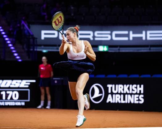 Marta Kostyuk (UKR) Zheng Qinwen (CHN) vs Marta Kostyuk (UKR) GER Porsche Tennis Grand Prix GP Stuttgart 2024, Porsche-Arena, 18.04.2024 GER Porsche Tennis Grand Prix GP Stuttgart 2024 Porsche-Arena, 18.04.2024 Stuttgart Copyright: xEibner-Pressefoto RogerxBuerkex EP
