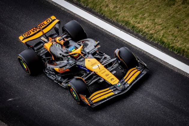 81 PIASTRI Oscar (aus), McLaren F1 Team MCL38, action Qualifying Sprint Race during the Formula 1 Lenovo Chinese Grand Prix 2024, 5th round of the 2024 Formula One World Championship, WM, Weltmeisterschaft from April 19 to 21, 2024 on the Shanghai International Circuit, in Shanghai, China - F1 - CHINESE GRAND PRIX 2024 DPPI Panoramic  05394