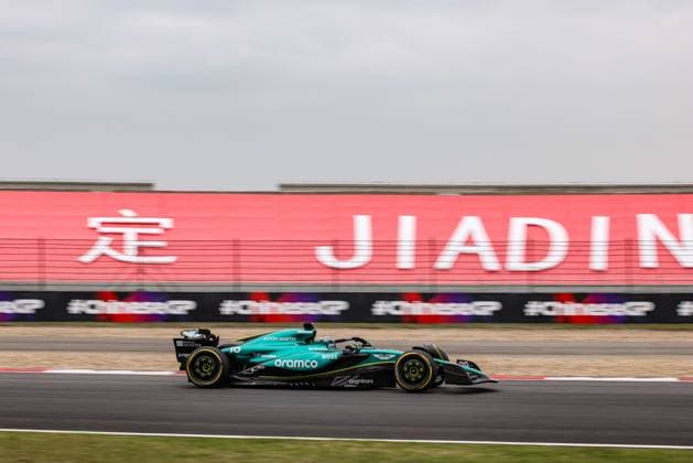 18 STROLL Lance (can), Aston Martin F1 Team AMR24, action during the Formula 1 Lenovo Chinese Grand Prix 2024, 5th round of the 2024 Formula One World Championship, WM, Weltmeisterschaft from April 19 to 21, 2024 on the Shanghai International Circuit, in Shanghai, China - F1 - CHINESE GRAND PRIX 2024 DPPI Panoramic  240419_R05_CHINA_DP_XB5_2115