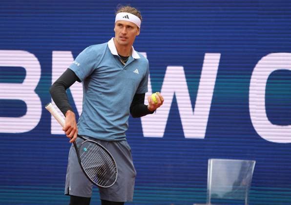 Alexander Zverev (GER) Portraet, Portrait, mit Ball Tennis BMW Open 2024 München 19.04.2024 FOTO: Mladen Lackovic LakoPress