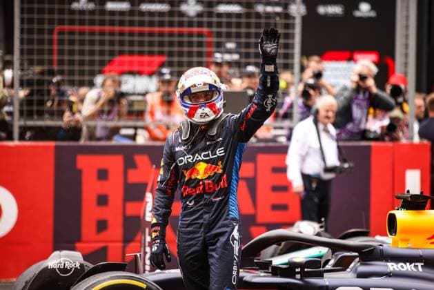 Sport Themen der Woche KW16 Sport Bilder des Tages VERSTAPPEN Max (ned), Red Bull Racing RB20, portrait during the Formula 1 Lenovo Chinese Grand Prix 2024, 5th round of the 2024 Formula One World Championship, WM, Weltmeisterschaft from April 19 to 21, 2024 on the Shanghai International Circuit, in Shanghai, China - F1 - CHINESE GRAND PRIX 2024 DPPI Panoramic  240420_R05_CHINA_DP_XB5_2334