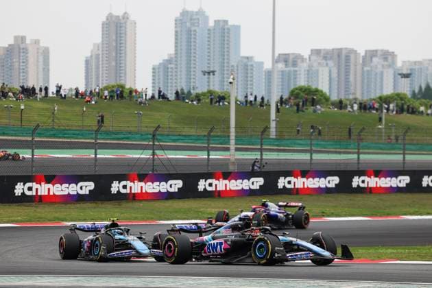 31 OCON Esteban (fra), Alpine F1 Team A524, action and 10 GASLY Pierre (fra), Alpine F1 Team A524, action during the Formula 1 Lenovo Chinese Grand Prix 2024, 5th round of the 2024 Formula One World Championship, WM, Weltmeisterschaft from April 19 to 21, 2024 on the Shanghai International Circuit, in Shanghai, China - F1 - CHINESE GRAND PRIX 2024 DPPI Panoramic 240420_R05_CHINA_DP_FG000012