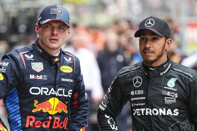 VERSTAPPEN Max (ned), Red Bull Racing RB20, portrait and HAMILTON Lewis (gbr), Mercedes AMG F1 Team W15, portrait during the Formula 1 Lenovo Chinese Grand Prix 2024, 5th round of the 2024 Formula One World Championship, WM, Weltmeisterschaft from April 19 to 21, 2024 on the Shanghai International Circuit, in Shanghai, China - F1 - CHINESE GRAND PRIX 2024 DPPI Panoramic 240420_R05_CHINA_DP_FG000447