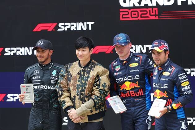 HAMILTON Lewis (gbr), Mercedes AMG F1 Team W15, portrait, VERSTAPPEN Max (ned), Red Bull Racing RB20, portrait and PEREZ Sergio (mex), Red Bull Racing RB20, portrait during the Formula 1 Lenovo Chinese Grand Prix 2024, 5th round of the 2024 Formula One World Championship, WM, Weltmeisterschaft from April 19 to 21, 2024 on the Shanghai International Circuit, in Shanghai, China - F1 - CHINESE GRAND PRIX 2024 DPPI Panoramic 240420_R05_CHINA_DP_JK984538