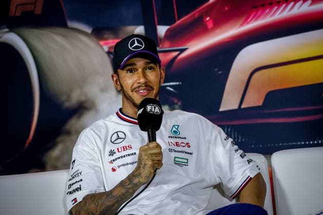 HAMILTON Lewis (gbr), Mercedes AMG F1 Team W15, portrait press conference, PK, Pressekonferenz Sprint Race during the Formula 1 Lenovo Chinese Grand Prix 2024, 5th round of the 2024 Formula One World Championship, WM, Weltmeisterschaft from April 19 to 21, 2024 on the Shanghai International Circuit, in Shanghai, China - F1 - CHINESE GRAND PRIX 2024 DPPI Panoramic 06179