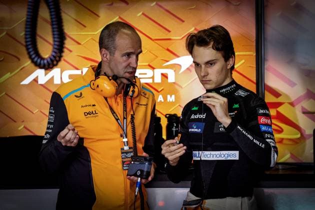 PIASTRI Oscar (aus), McLaren F1 Team MCL38, portrait Sprint Race during the Formula 1 Lenovo Chinese Grand Prix 2024, 5th round of the 2024 Formula One World Championship, WM, Weltmeisterschaft from April 19 to 21, 2024 on the Shanghai International Circuit, in Shanghai, China - F1 - CHINESE GRAND PRIX 2024 DPPI Panoramic  05633