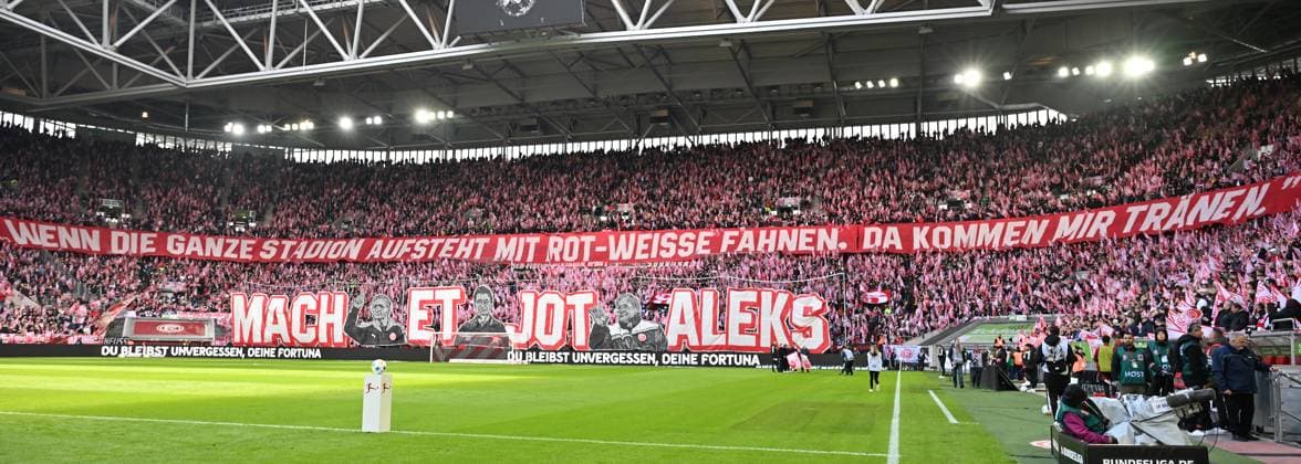 20.04.2024 - Fussball - Saison 2023 2024 - 2. Fussball - Bundesliga - 30. Spieltag: Fortuna Düsseldorf - SpVgg Greuther Fürth ( Kleeblatt ) - Sportfoto Zink - xwoxzix - DFL regulations prohibit any use of photographs as image sequences and or quasi-video - only for editorial use - Choreo Choreografie