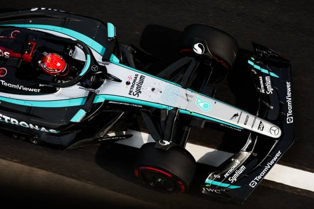 63 RUSSELL George (gbr), Mercedes AMG F1 Team W15, action during the Formula 1 Lenovo Chinese Grand Prix 2024, 5th round of the 2024 Formula One World Championship, WM, Weltmeisterschaft from April 19 to 21, 2024 on the Shanghai International Circuit, in Shanghai, China - F1 - CHINESE GRAND PRIX 2024 DPPI Panoramic  240420_R05_CHINA_DP_FGOO9808