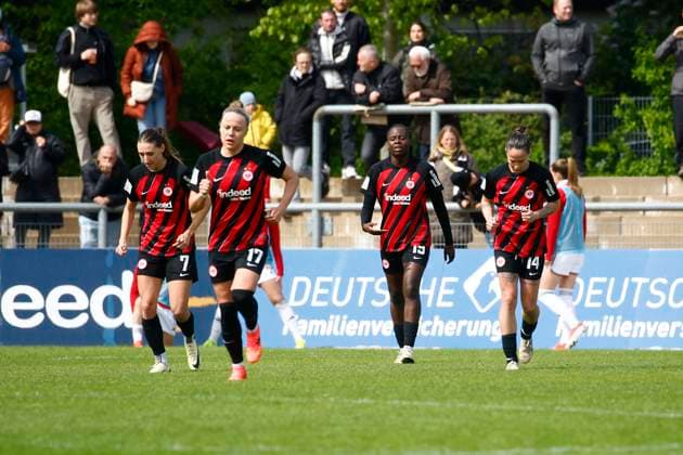 20.04.2024, xavx, Fussball 1.Bundesliga Damen, Eintracht Frankfurt Frauen - 1.FC Nürnberg emspor, v.l. Nicole Anyomi (Eintracht Frankfurt) celebrate the goal, Der Torjubel zum 2:1 (DFL DFB REGULATIONS PROHIBIT ANY USE OF PHOTOGRAPHS as IMAGE SEQUENCES and or QUASI-VIDEO) Frankfurt am Main
