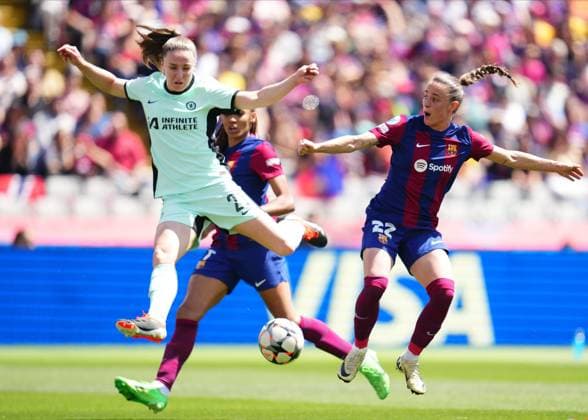 Niamh Charles of Chelsea and England and Ona Batlle of FC Barcelona, Barca FC Barcelona v Chelsea FC. UEFA Women s Champions League match. Semi-Finals, first leg, Football, Lluis Companys Stadium, Barcelona, Spain - 20 April 2024 Editorial use only  Copyright: xBaguxBlanco Shutterstockx 14442649v