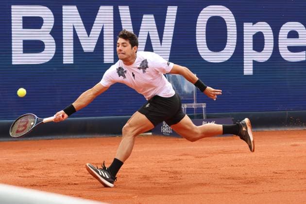 Cristian Garin (CHI) Einzelbild, Freisteller, am Ball Tennis BMW Open 2024 München 19.04.2024 FOTO: Mladen Lackovic LakoPress
