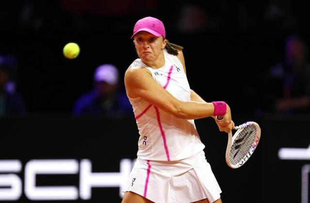 20.04.2024, Deutschland, Stuttgart, Porsche Tennis Grand Prix 2024, Halblfinale, Iga Swiatek POL