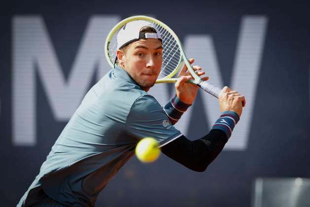 Jan-Lennard Struff (GER) Tennis - BMW Open 2024 - ATP, Tennis Herren - MTTC Iphitos - Munich - - Germany - 20 April 2024. Copyright: xJuergenxHasenkopfx