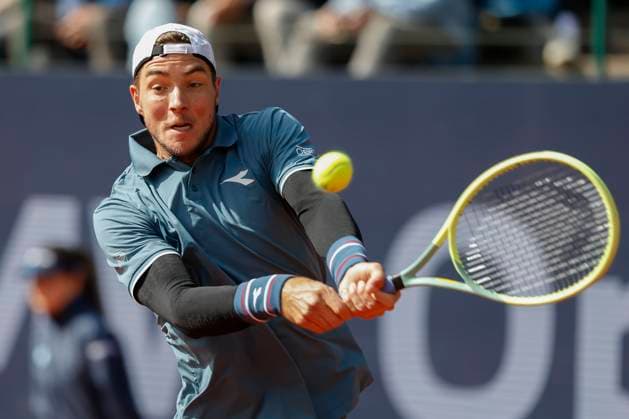 Jan-Lennard Struff (GER) Tennis - BMW Open 2024 - ATP, Tennis Herren - MTTC Iphitos - Munich - - Germany - 20 April 2024. Copyright: xJuergenxHasenkopfx