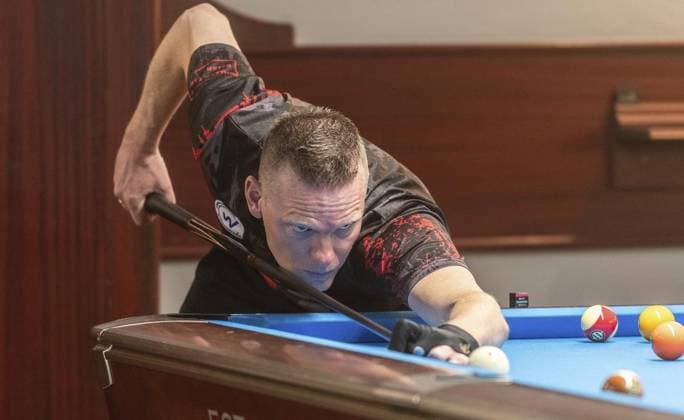 Poolbillard-Bundesliga: BC Oberhausen gegen 1. PBC Wedding ** NUR FÜR REDAKTIONELLE ZWECKE ** EDITORIAL USE ONLY **<p>Niels Feijen bei der Bundesliga-Begegnung im Poolbillard des BC Oberhausen gegen den 1. PBC Wedding am Samstag, 20. April 2024, in Oberhausen. Oberhausen Copyright: OliverxMengedoht