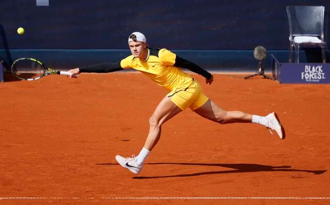 (240421) -- MUNICH, April 21, 2024 -- Holger Rune competes during the men s singles semifinal match between Holger Rune of Denmark and Jan-Lennard Struff of Germany at the BMW Open 2024 tennis tournament in Munich, Germany, on April 20, 2024. (Photo by Xinhua) (SP)GERMANY-MUNICH-TENNIS-BMW OPEN-SEMIFINAL PhilippexRuiz 